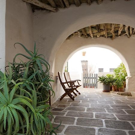 Castro Folegandros Town Exterior photo