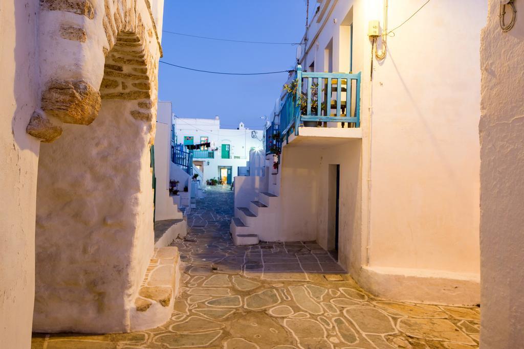 Castro Folegandros Town Exterior photo