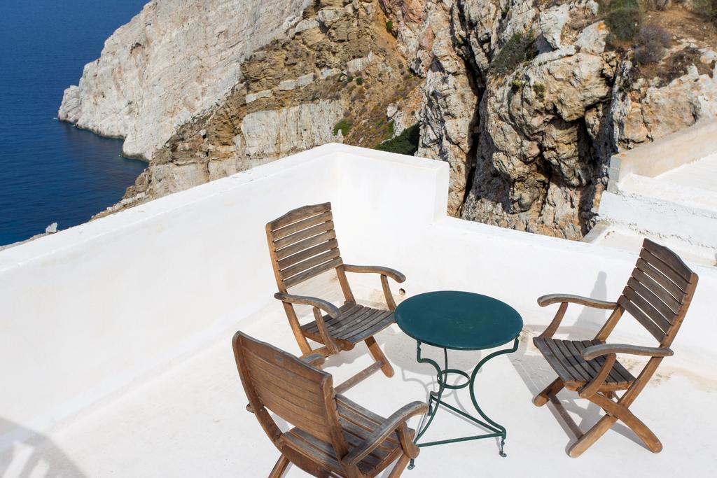 Castro Folegandros Town Exterior photo