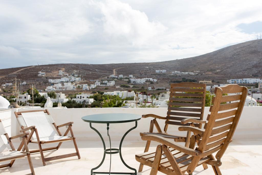 Castro Folegandros Town Exterior photo